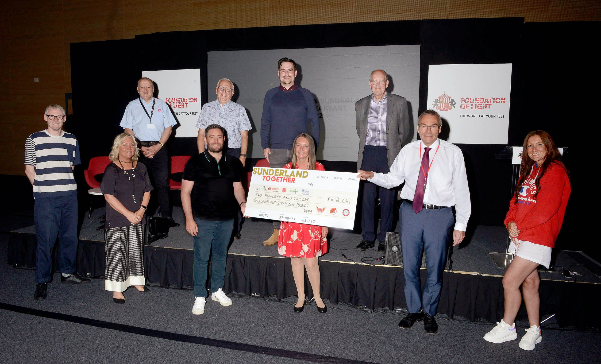 Sunderland fans together raise over 200k