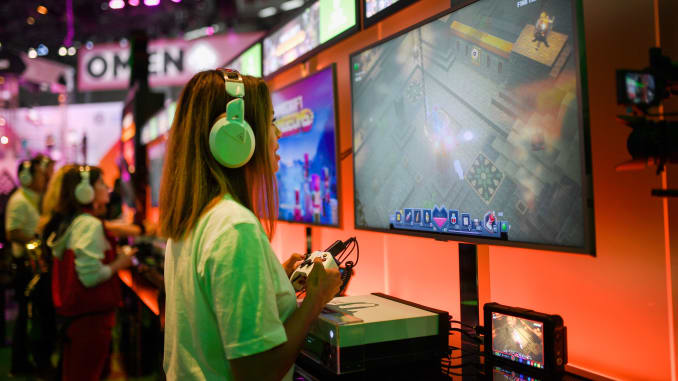 Esports Challenge at the Beacon of Light