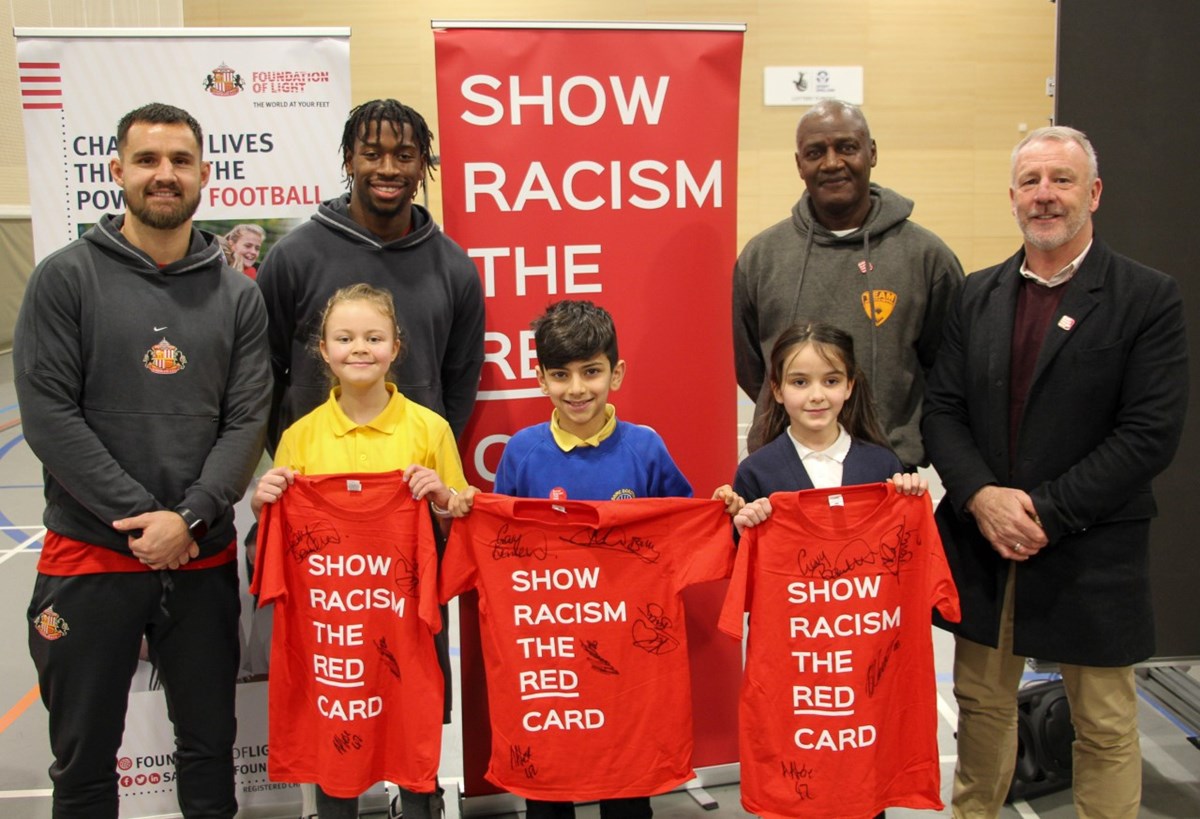 Safc Programmes SAFC stars surprise schoolchildren at home of Foundation
